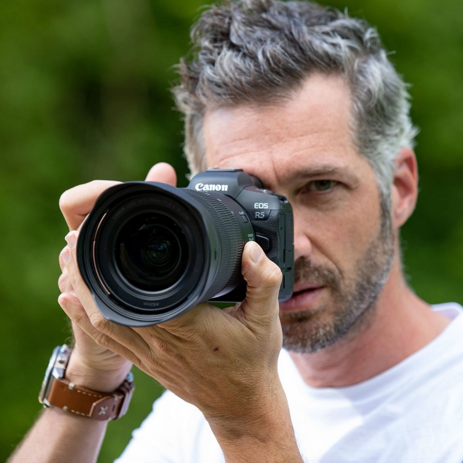 Canon EOS R5 Mirrorless Camera Body