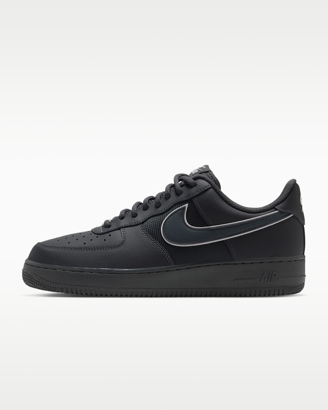 Nike Air Force 1 '07 LV8