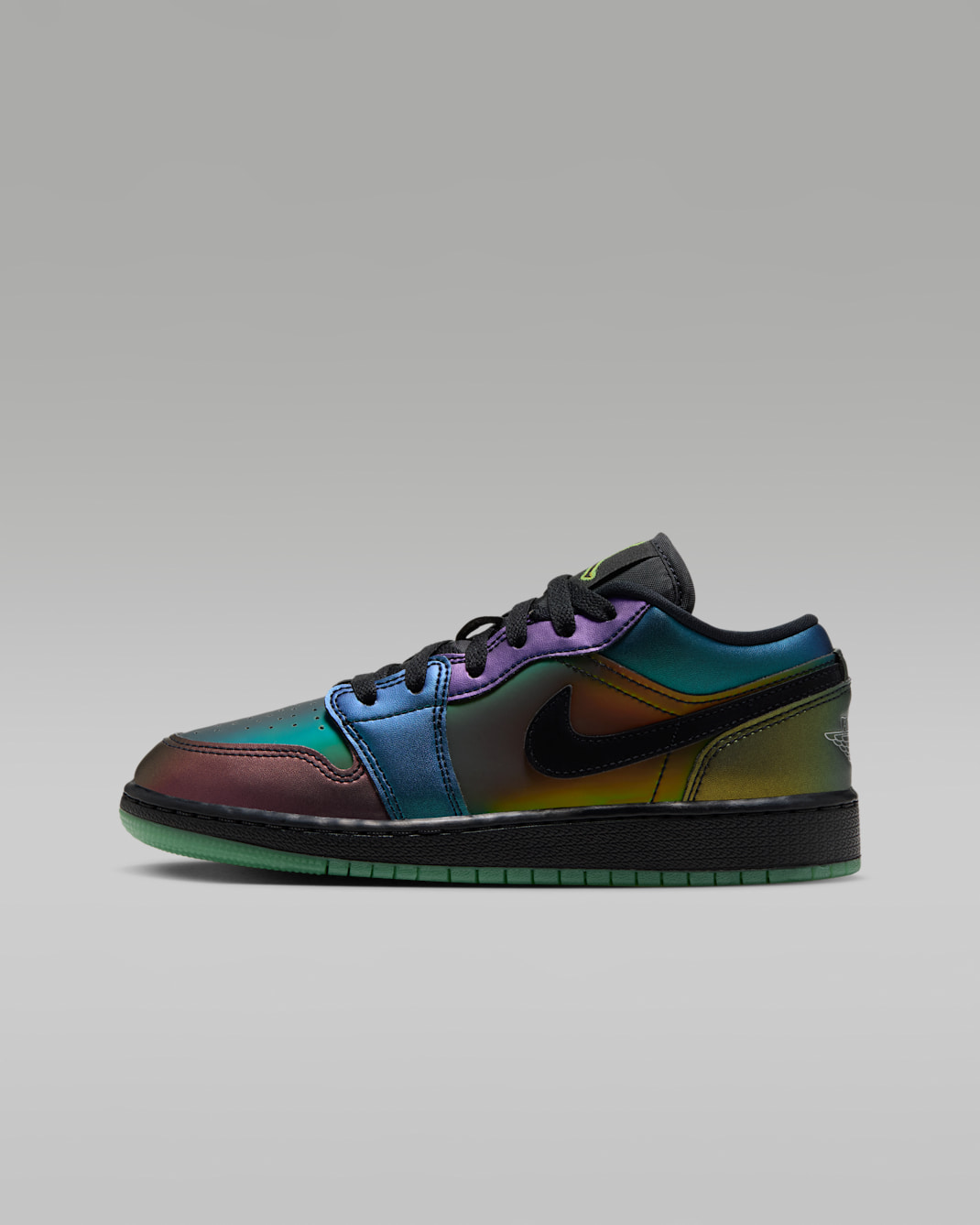 Air Jordan 1 Low SE 'Magic Ball' Older Kids' Shoes