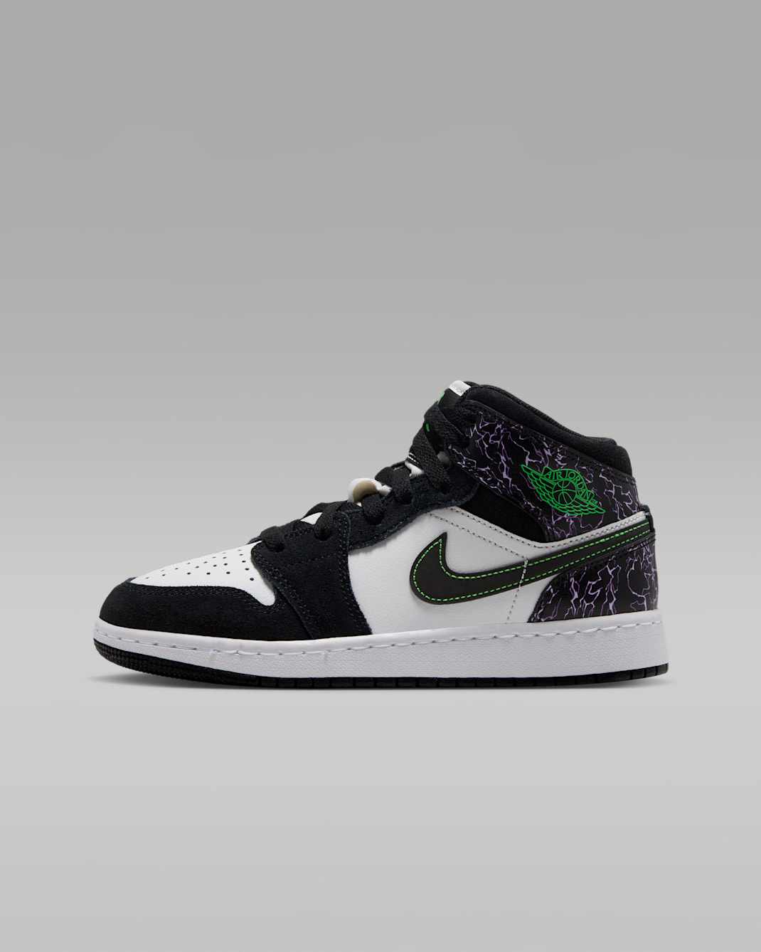 Air Jordan 1 Mid SE Older Kids' Shoes