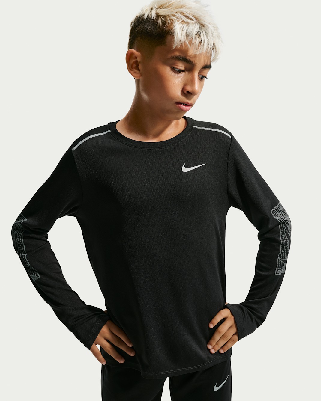 Nike Miler Older Kids' (Boys') Dri-FIT Long-Sleeve Top