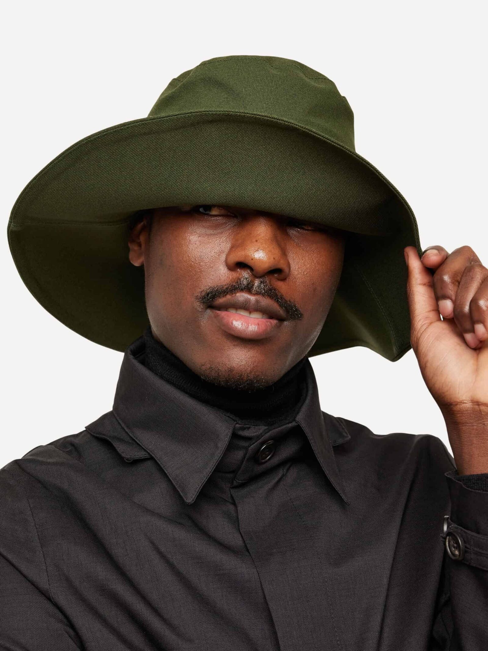 The Waterproof Bucket Hat 10cm