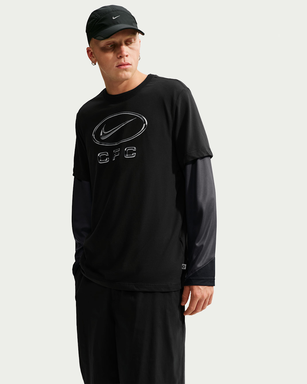 Chelsea F.C. Nike Men's Swoosh Football T-Shirt