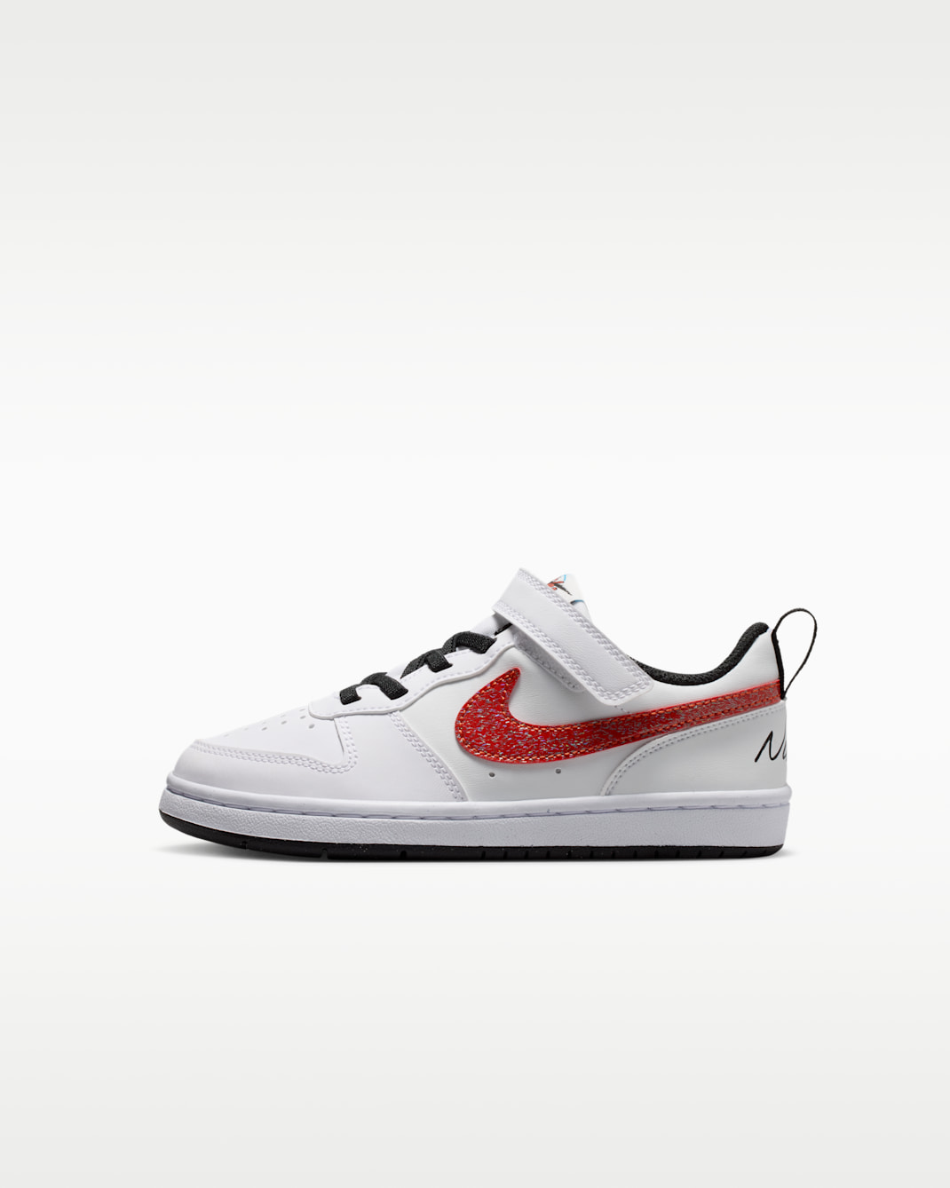 NikeCourt Borough Low