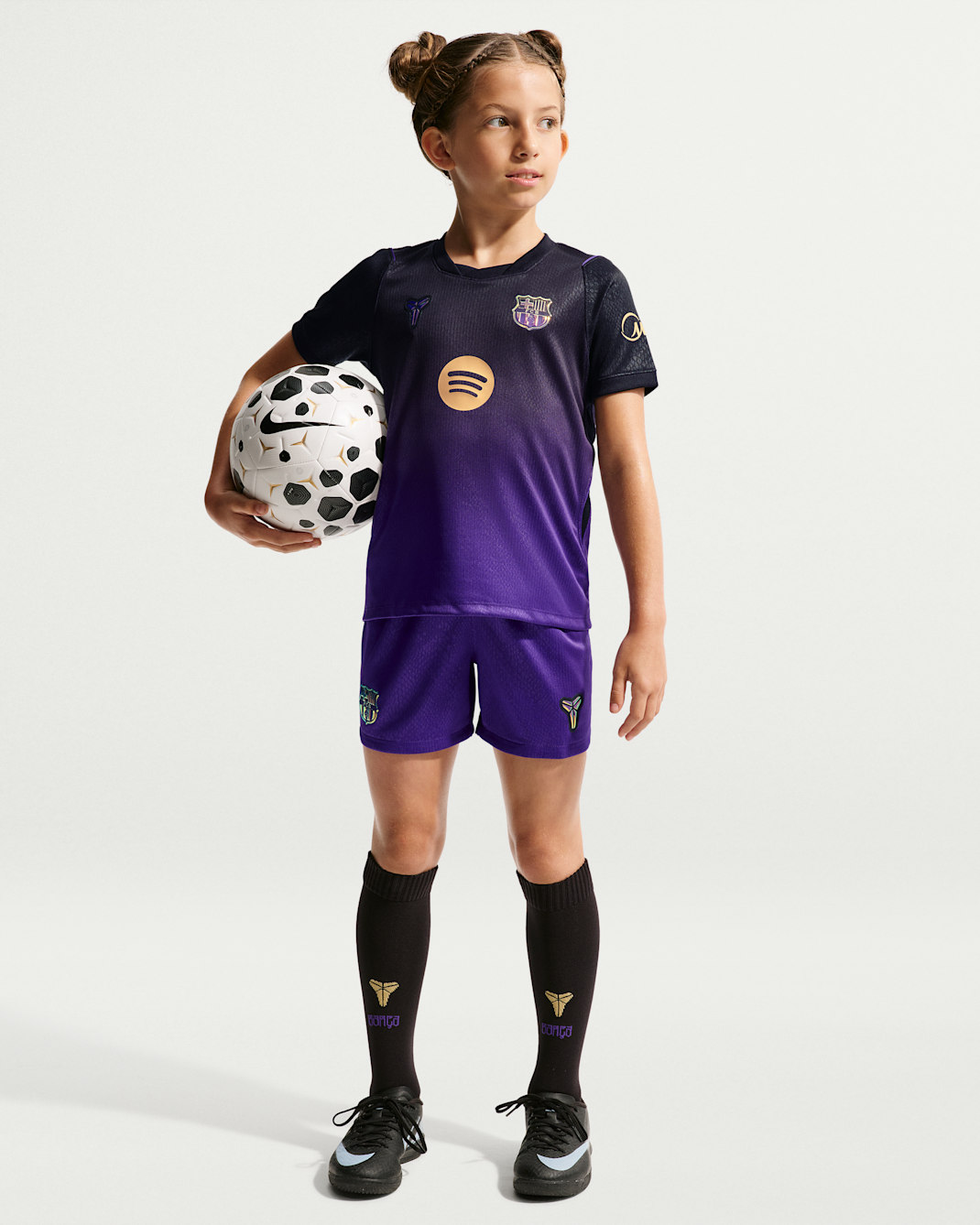 F.C. Barcelona 2026/27 Stadium Away
