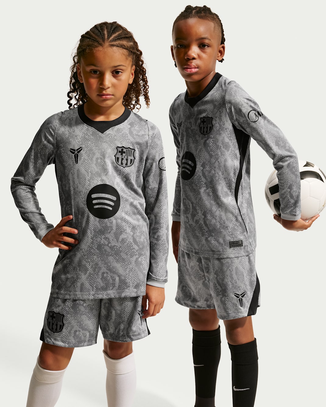 F.C. Barcelona 2026/27 Stadium Goalkeeper Away