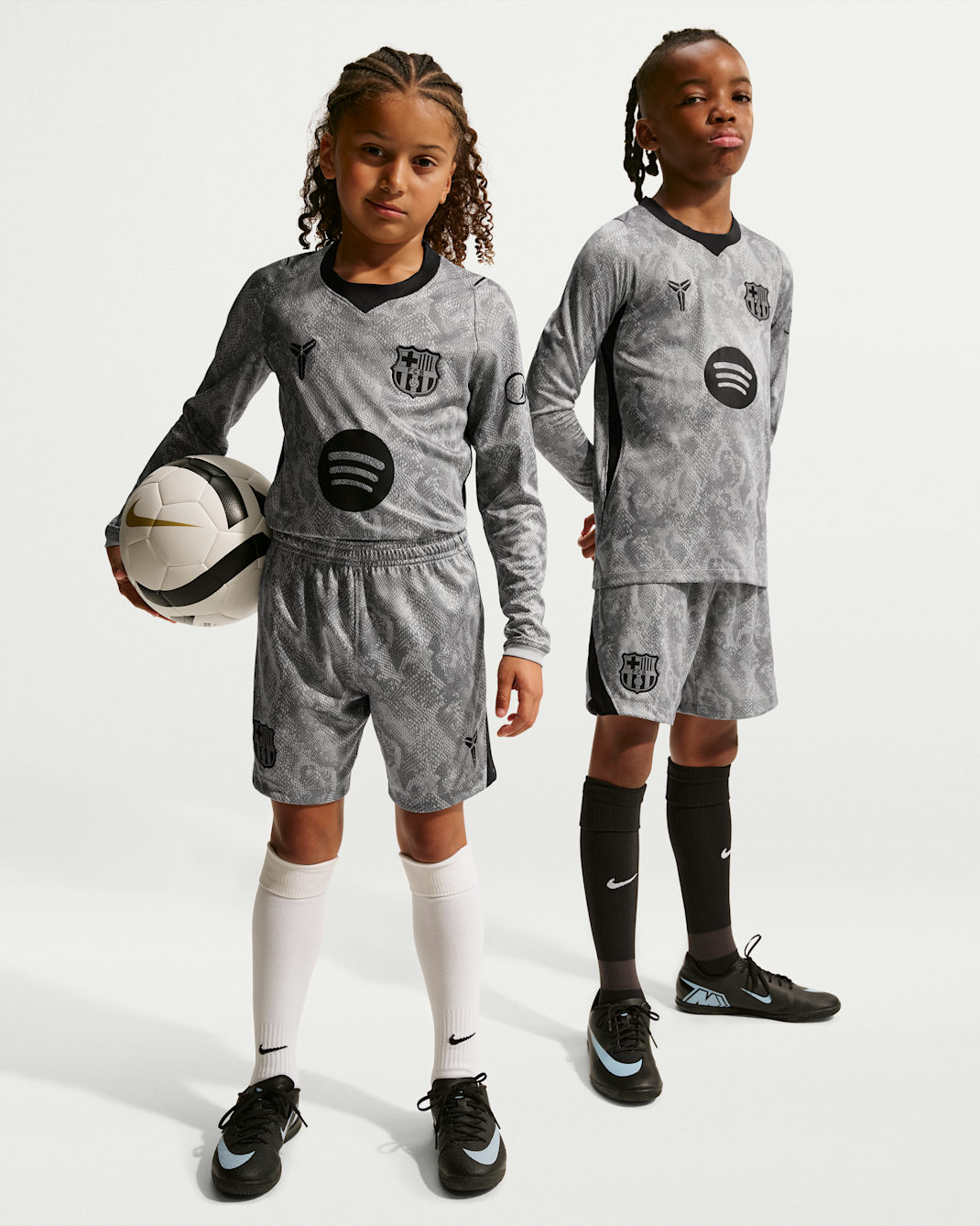 F.C. Barcelona 2026/27 Stadium Away Goalkeeper