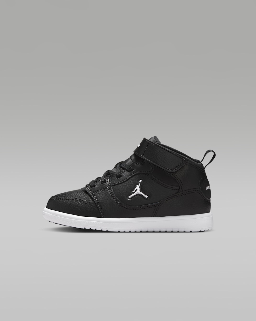 Jordan Court Connect Mid