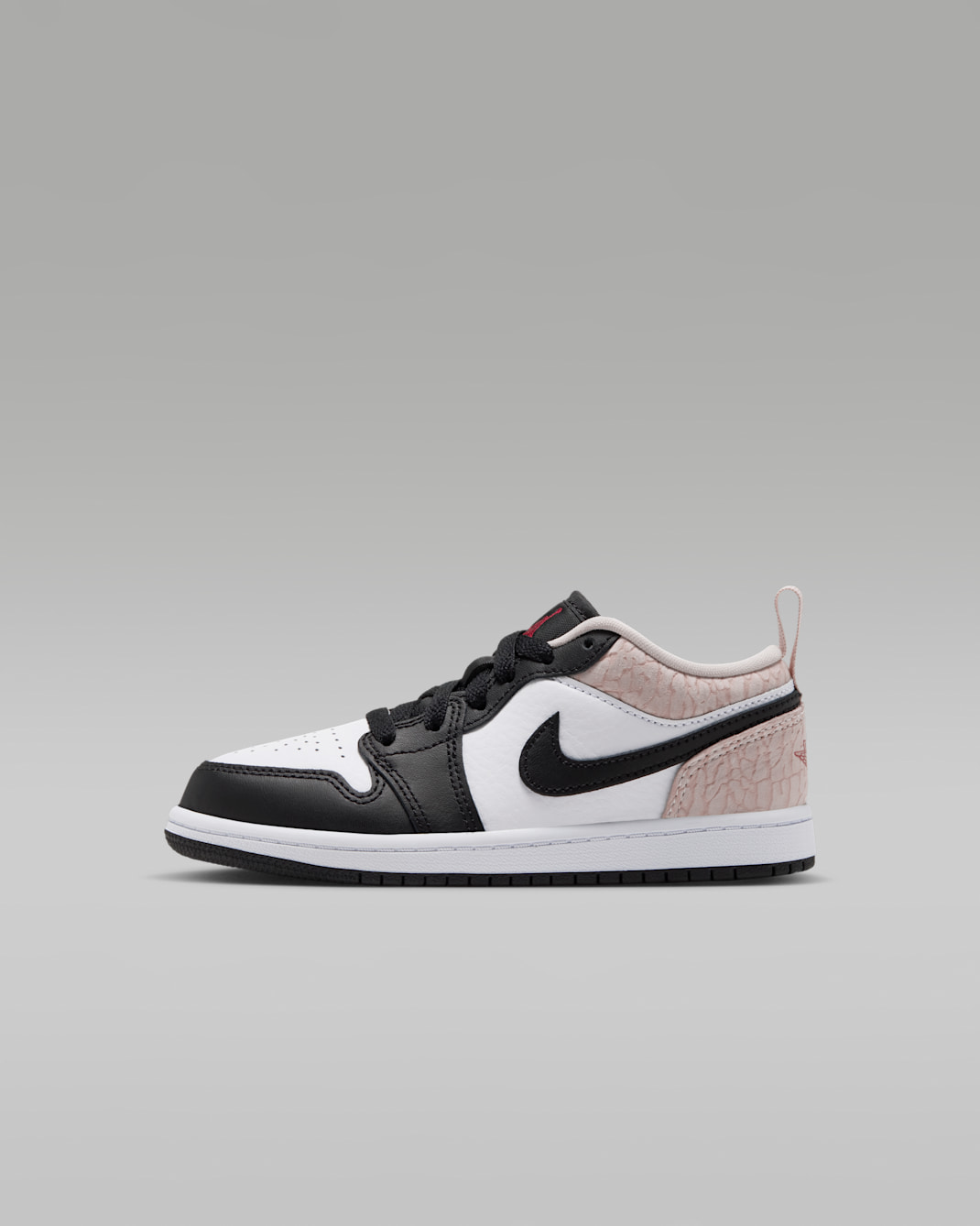 Jordan 1 Low SE Younger Kids' Shoes