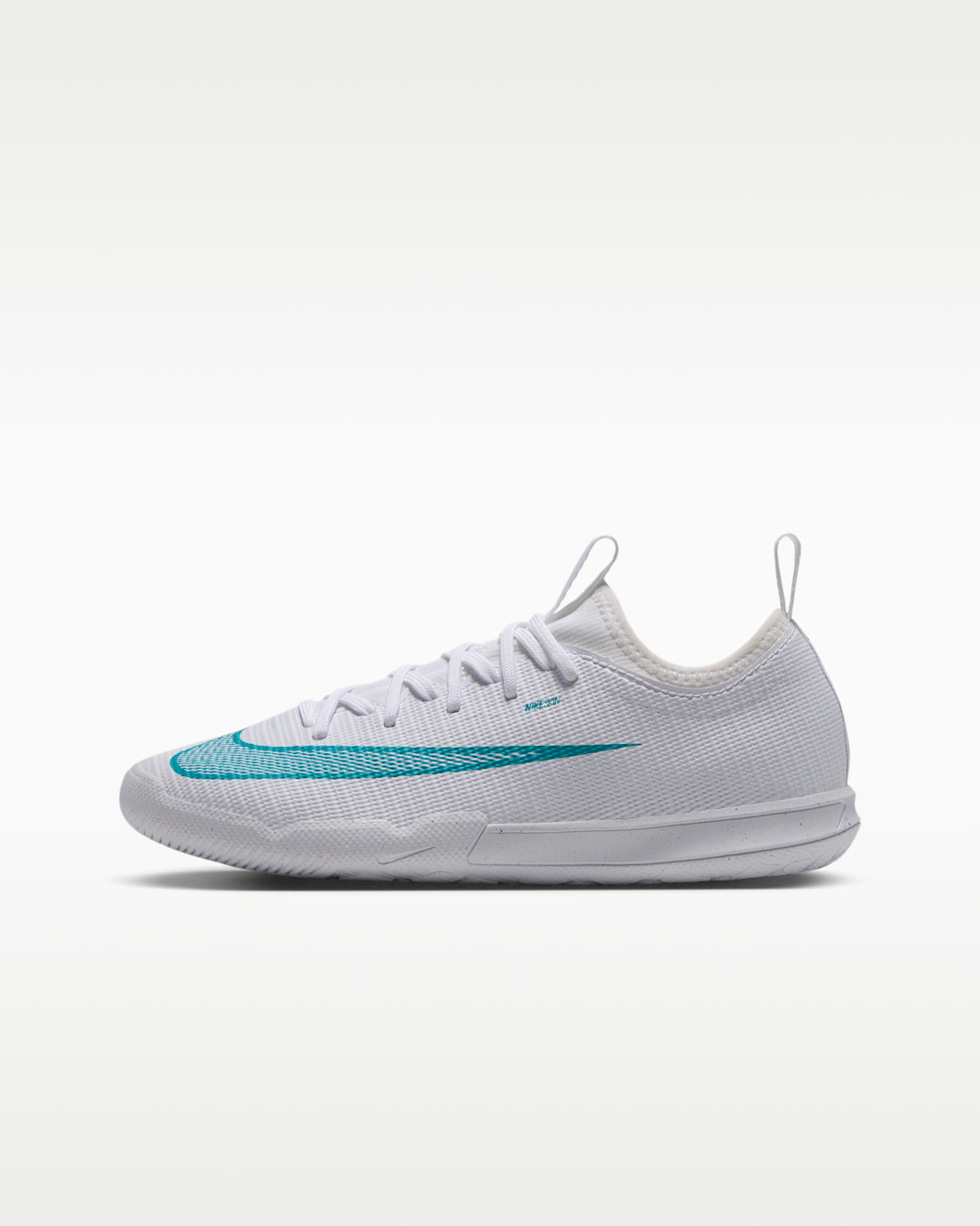 Nike Jr. Mercurial Vapor 17 Academy Older Kids' Indoor Court Low-Top Football Shoes