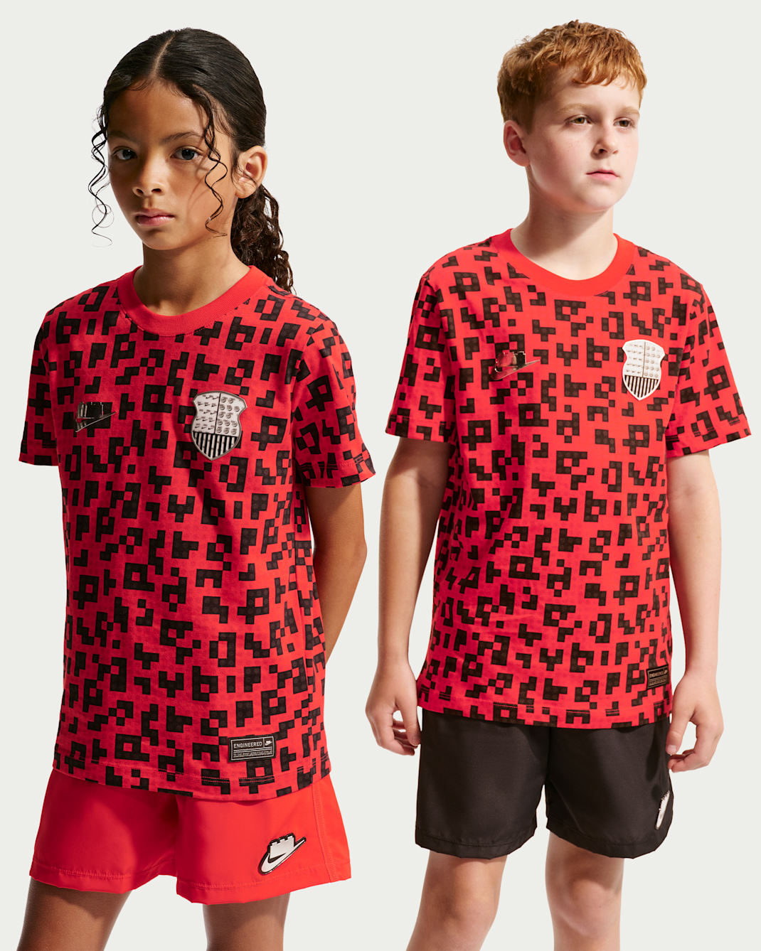 Nike Sportswear (Nike x LEGO® Collection)
