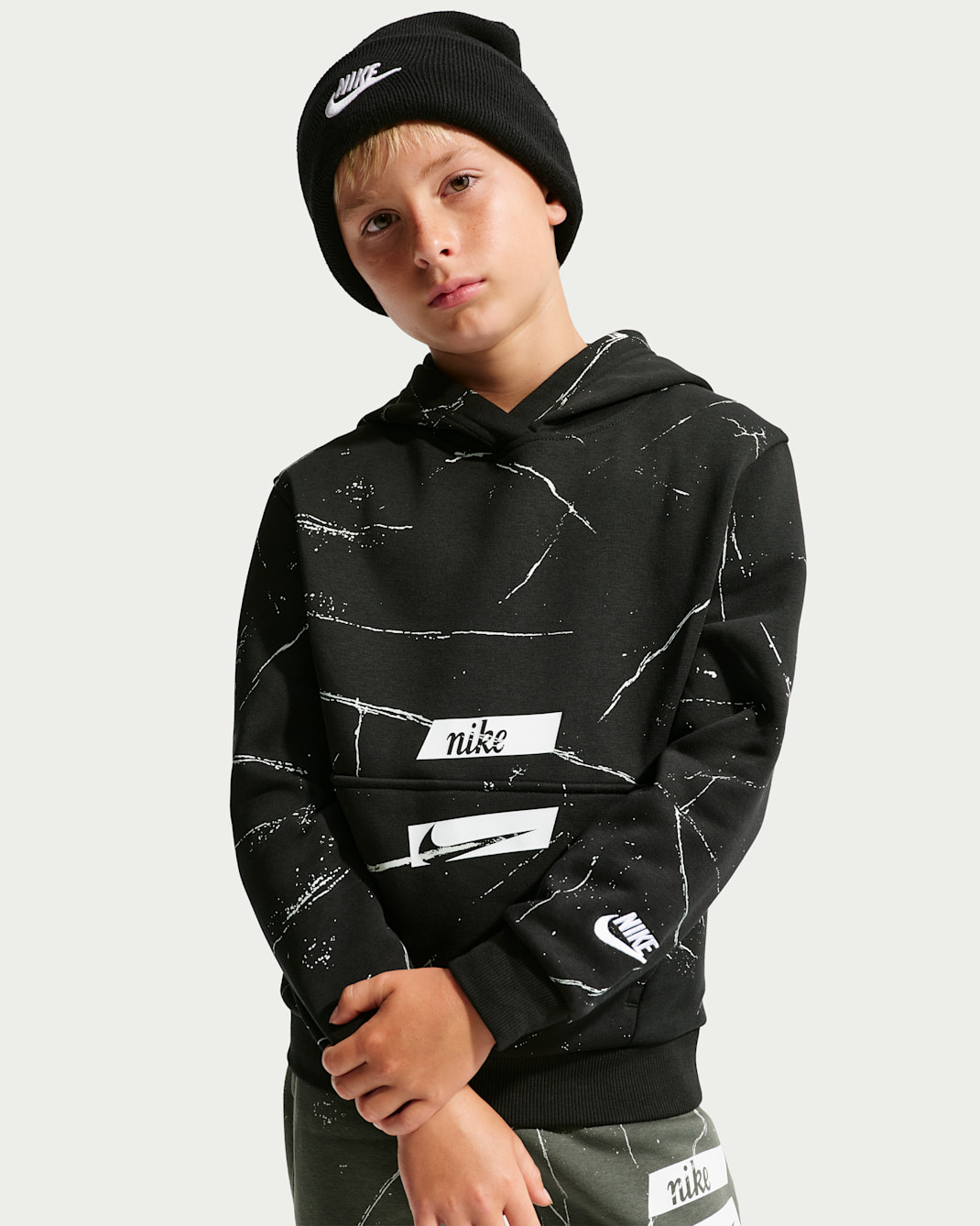 Nike Sportswear Club Older Kids' Pullover Hoodie