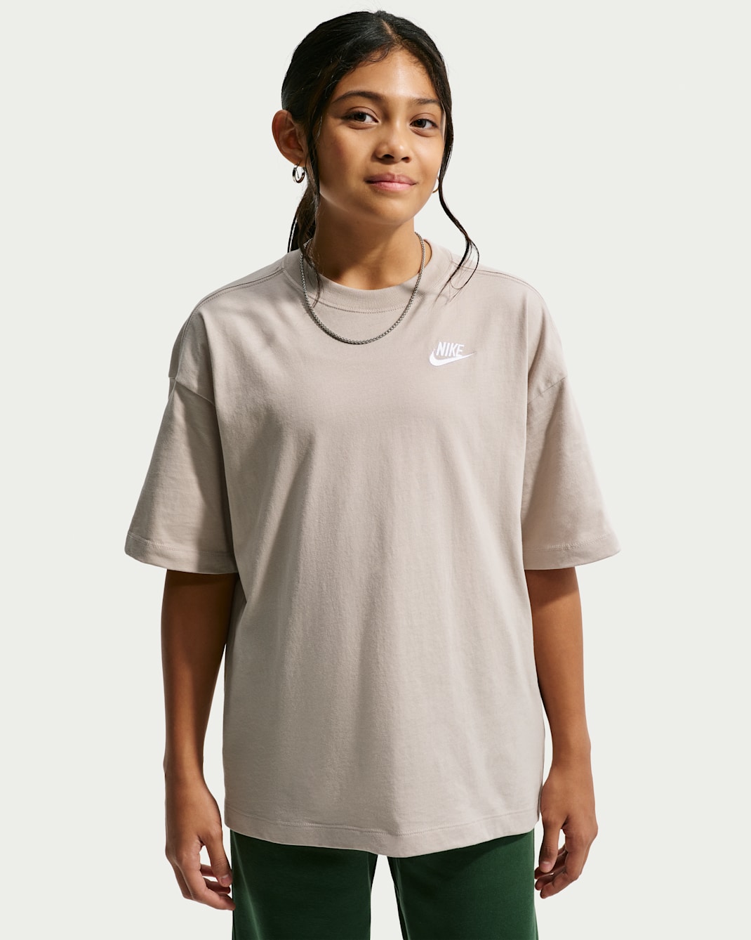 Nike Sportswear Older Kids' Oversized T-Shirt