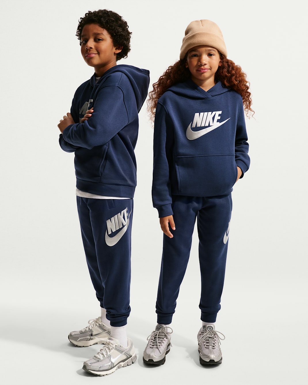 Nike Sportswear Club Fleece Older Kids' Trousers
