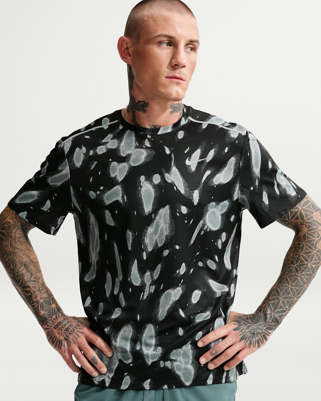 Nike Miler Men's Dri-FIT UV-Protection Short-Sleeve Running Top