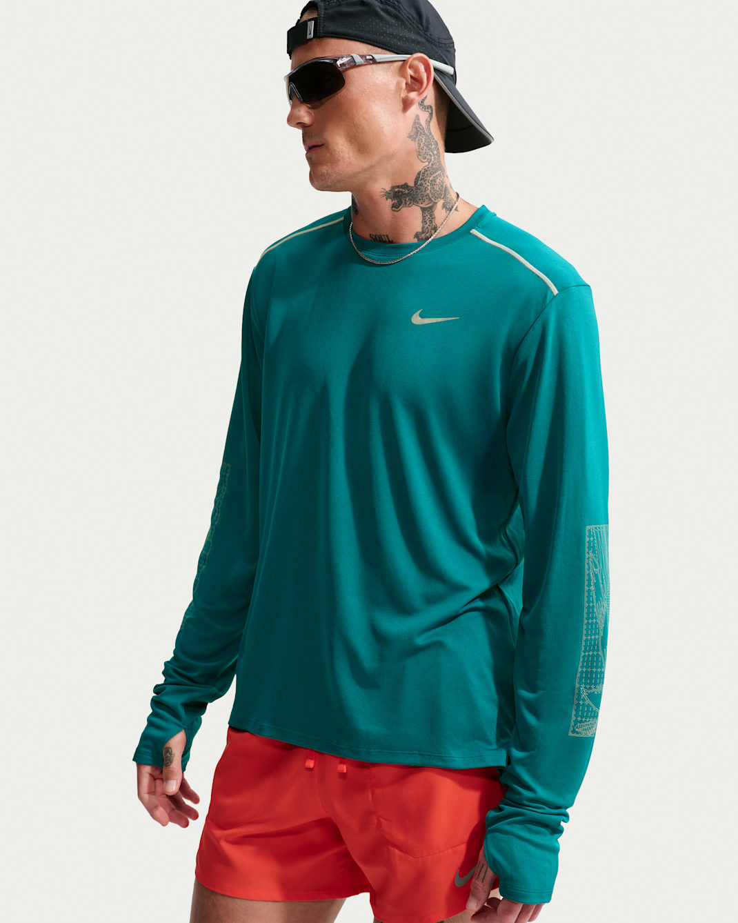 Nike Miler Men's Dri-FIT UV Protection Long-Sleeve Winterized Running Top