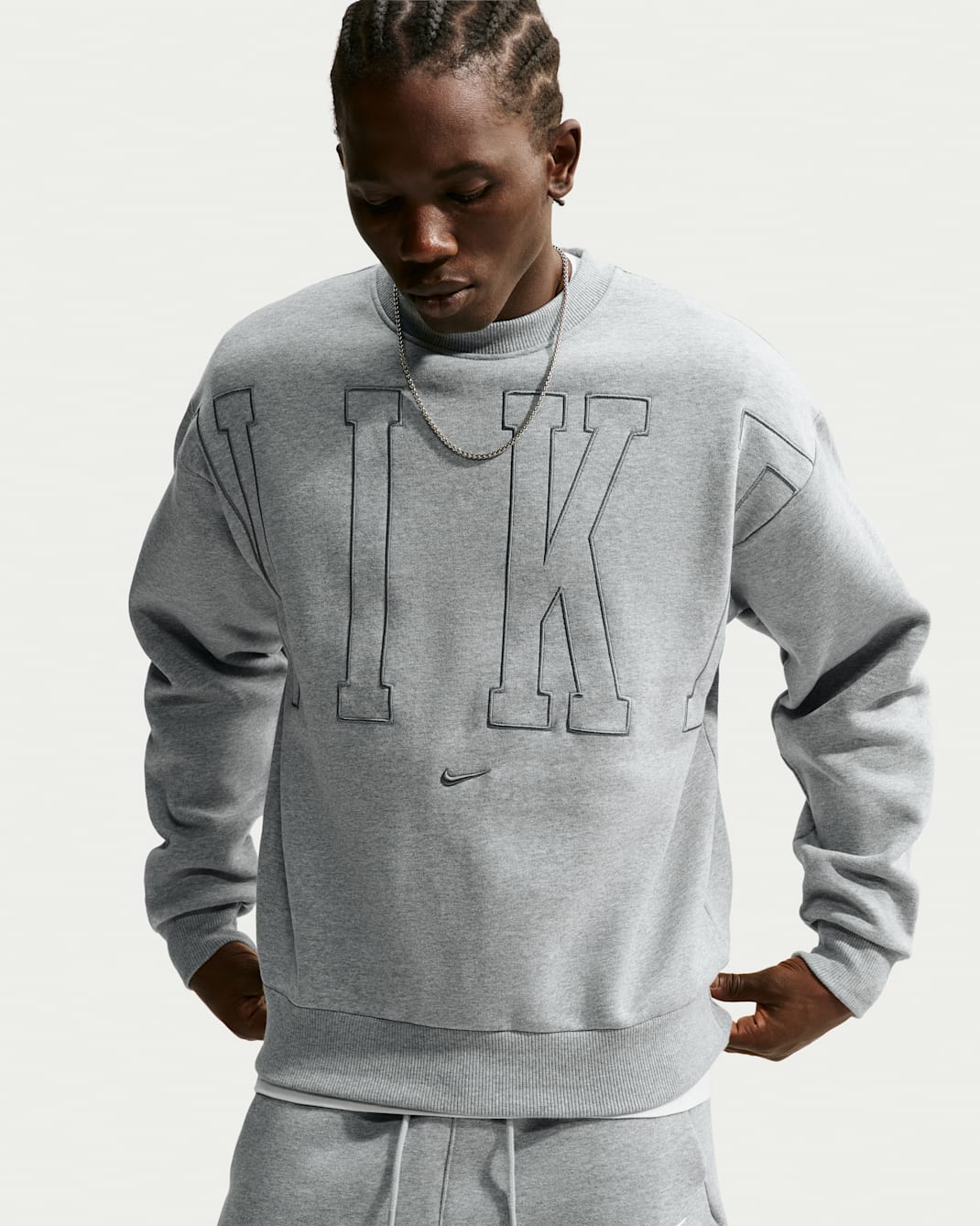 Nike Solo Fleece Men's Loose Crew-Neck Sweatshirt