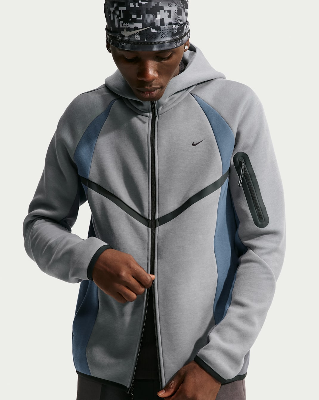 Nike Tech Men's Colour-Block Full-Zip Fleece Windrunner Jacket
