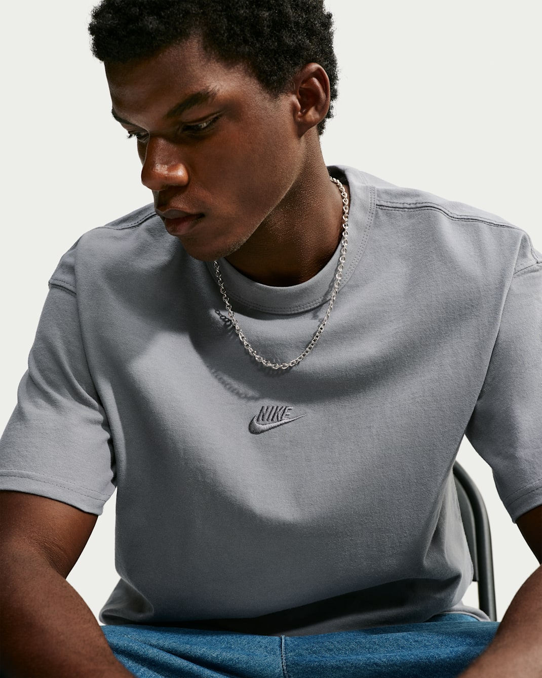 Nike Sportswear Premium Essentials