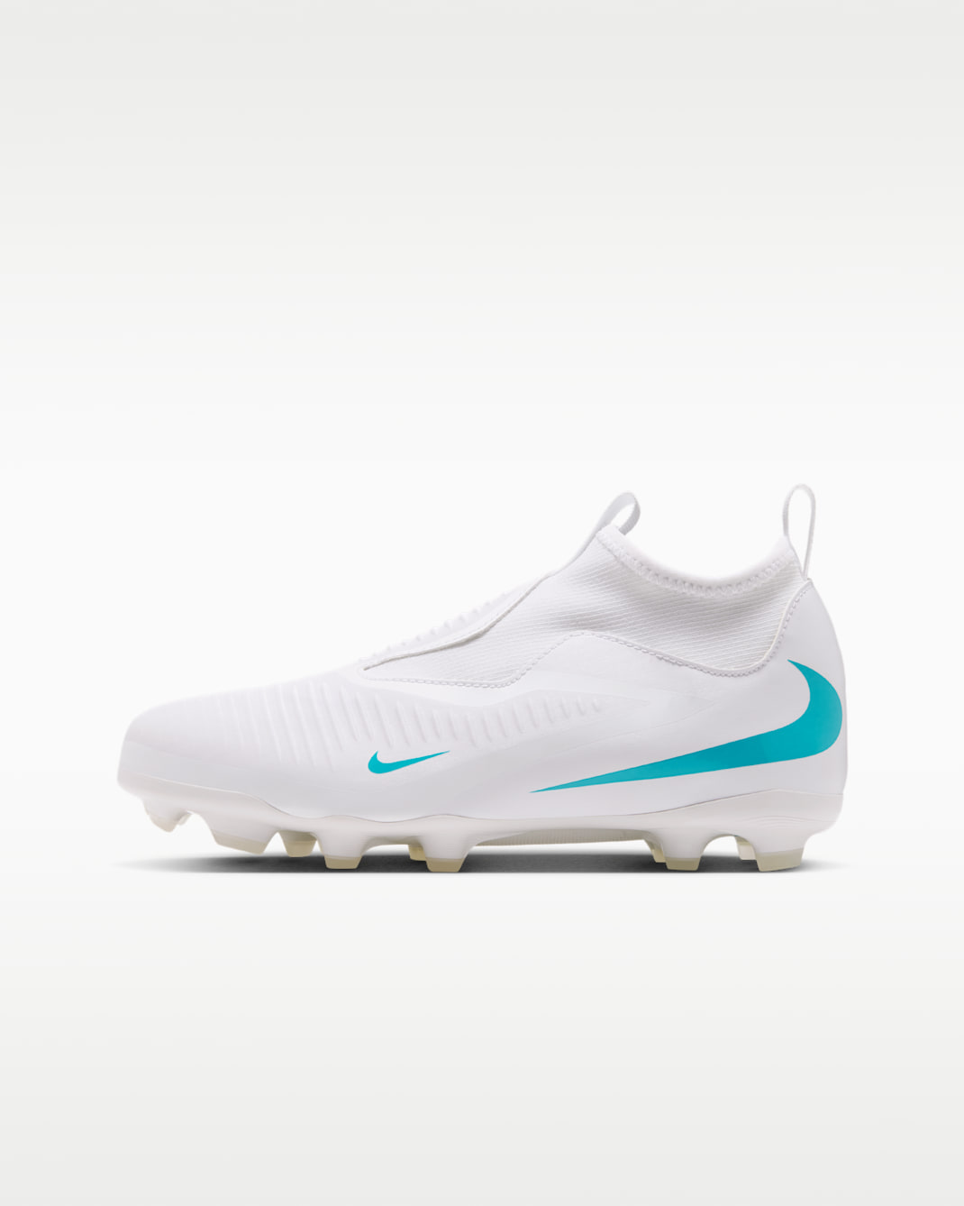 Nike Jr. Phantom 6 High Academy Older Kids' Multi-Ground Football Boot