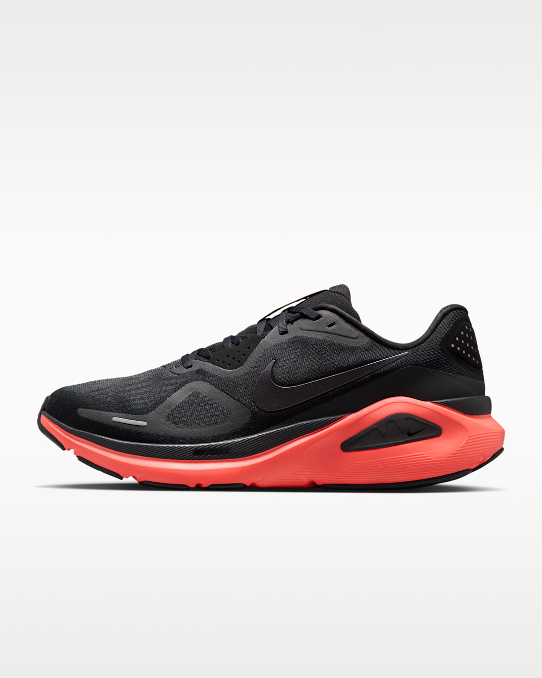 Nike Structure 26