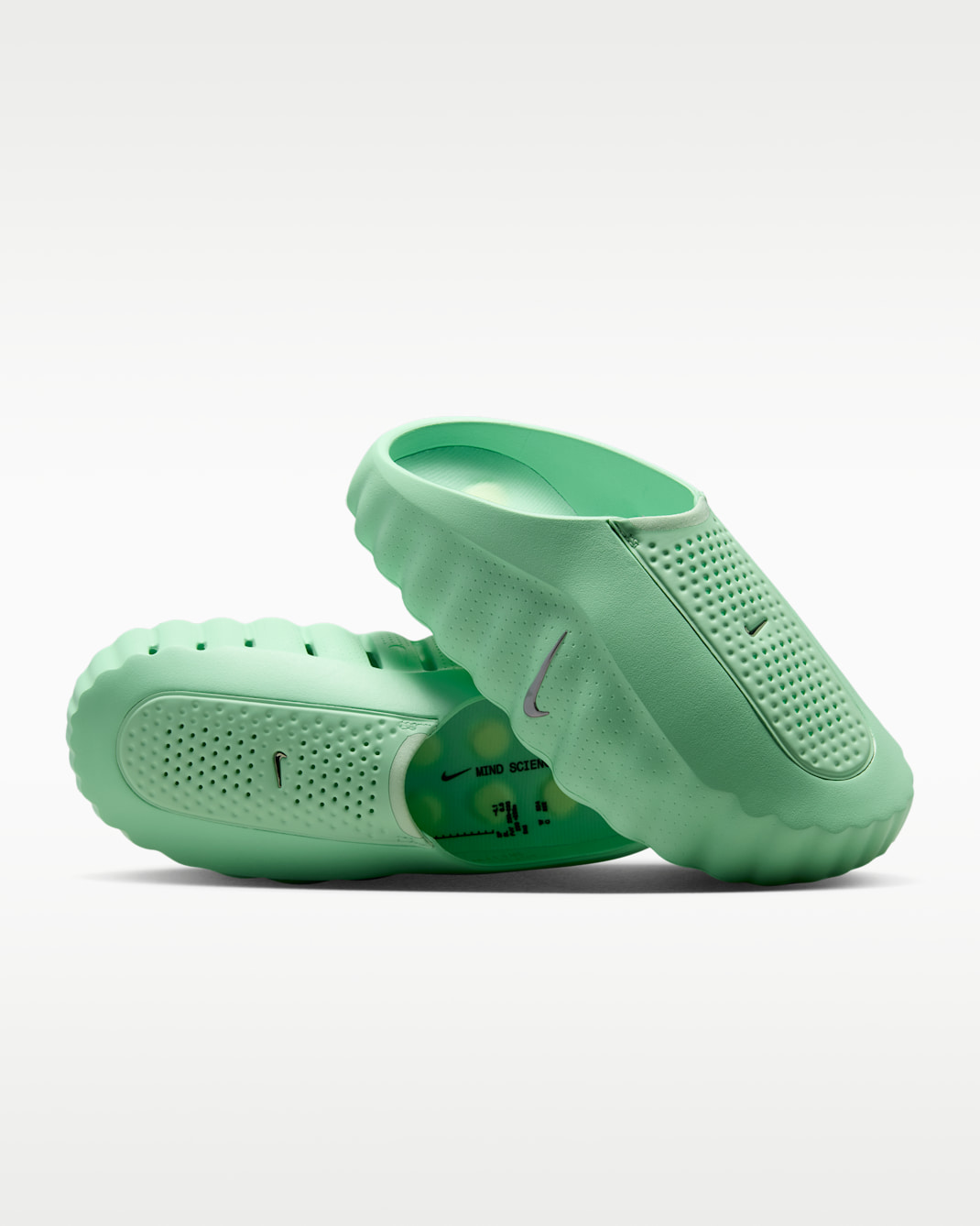 Nike Mind 001