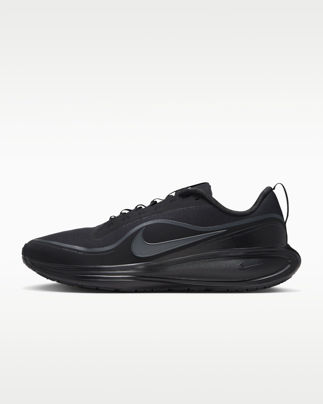 Nike Revolution 8 Utility
