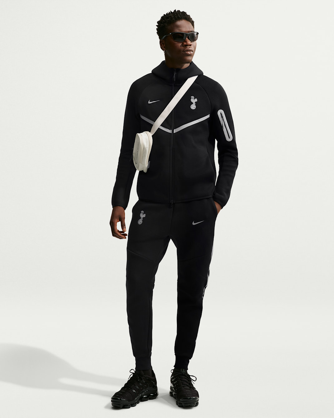Tottenham Hotspur Tech Fleece Men's Nike Football Joggers