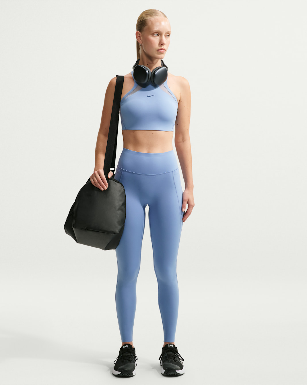Nike Universa