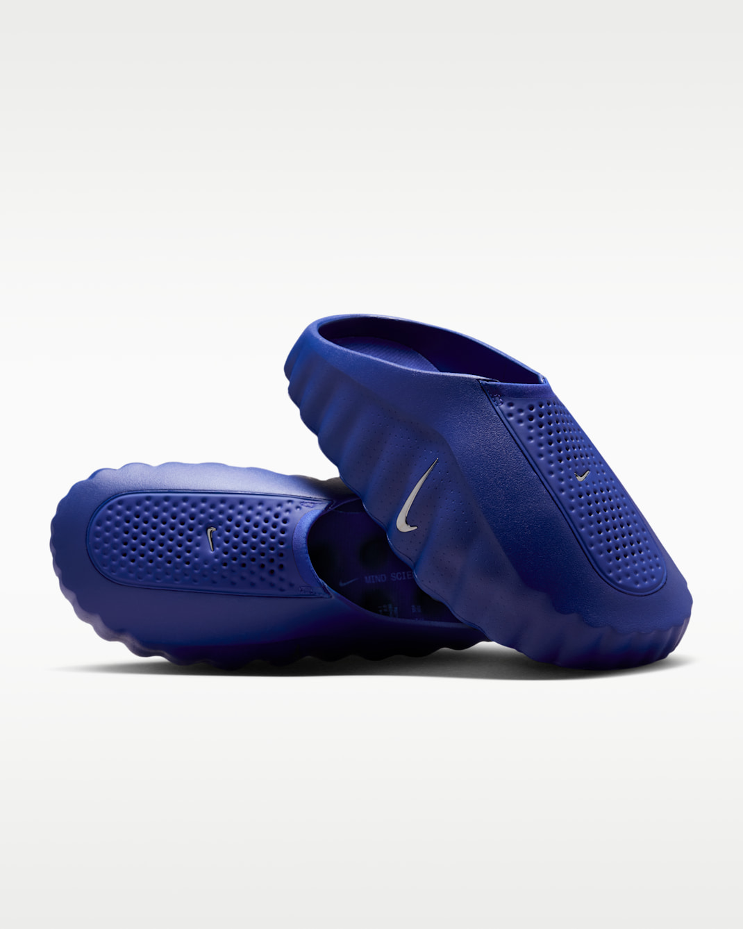 Nike Mind 001
