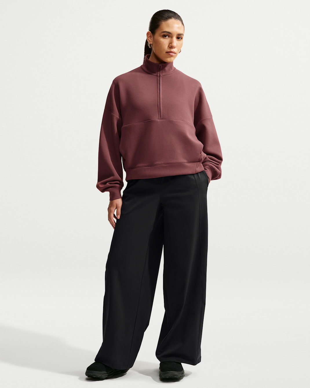 Nike 24.7 PerfectStretch Women's Dri-FIT Mid-Rise Wide-Leg Trousers