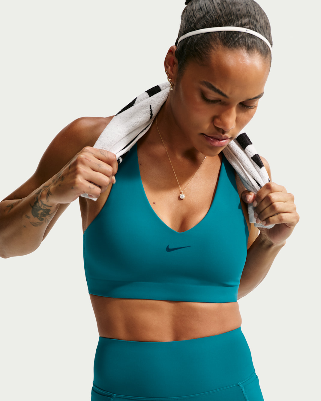 Nike Universa