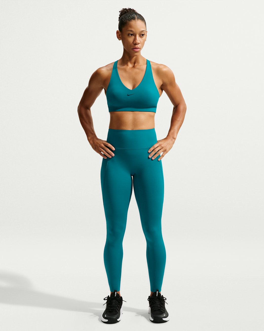 Nike Universa