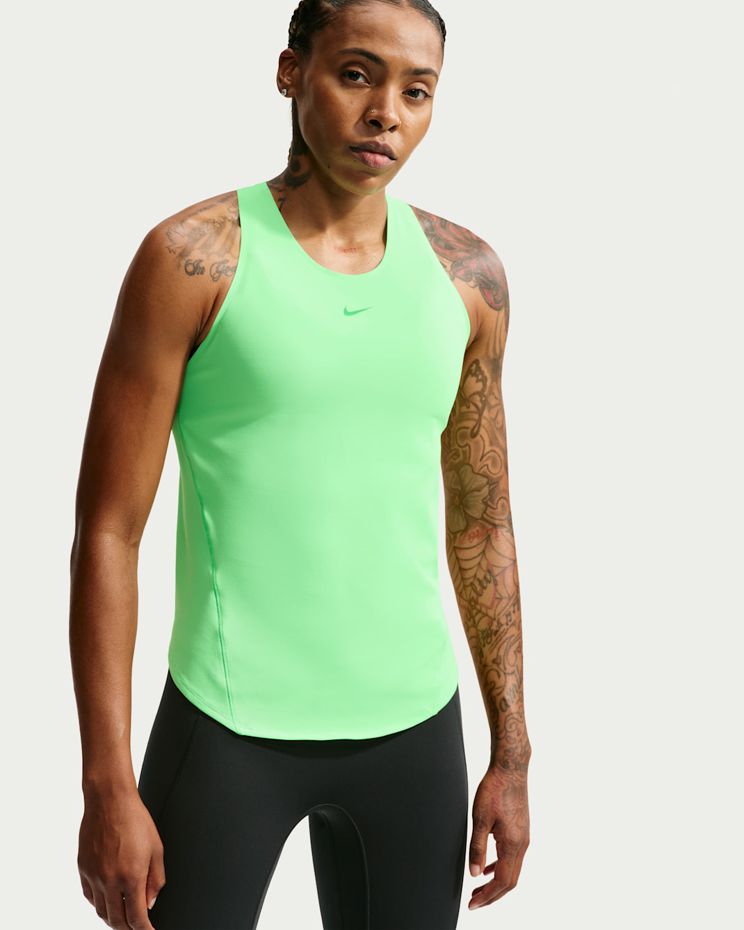 Nike Universa