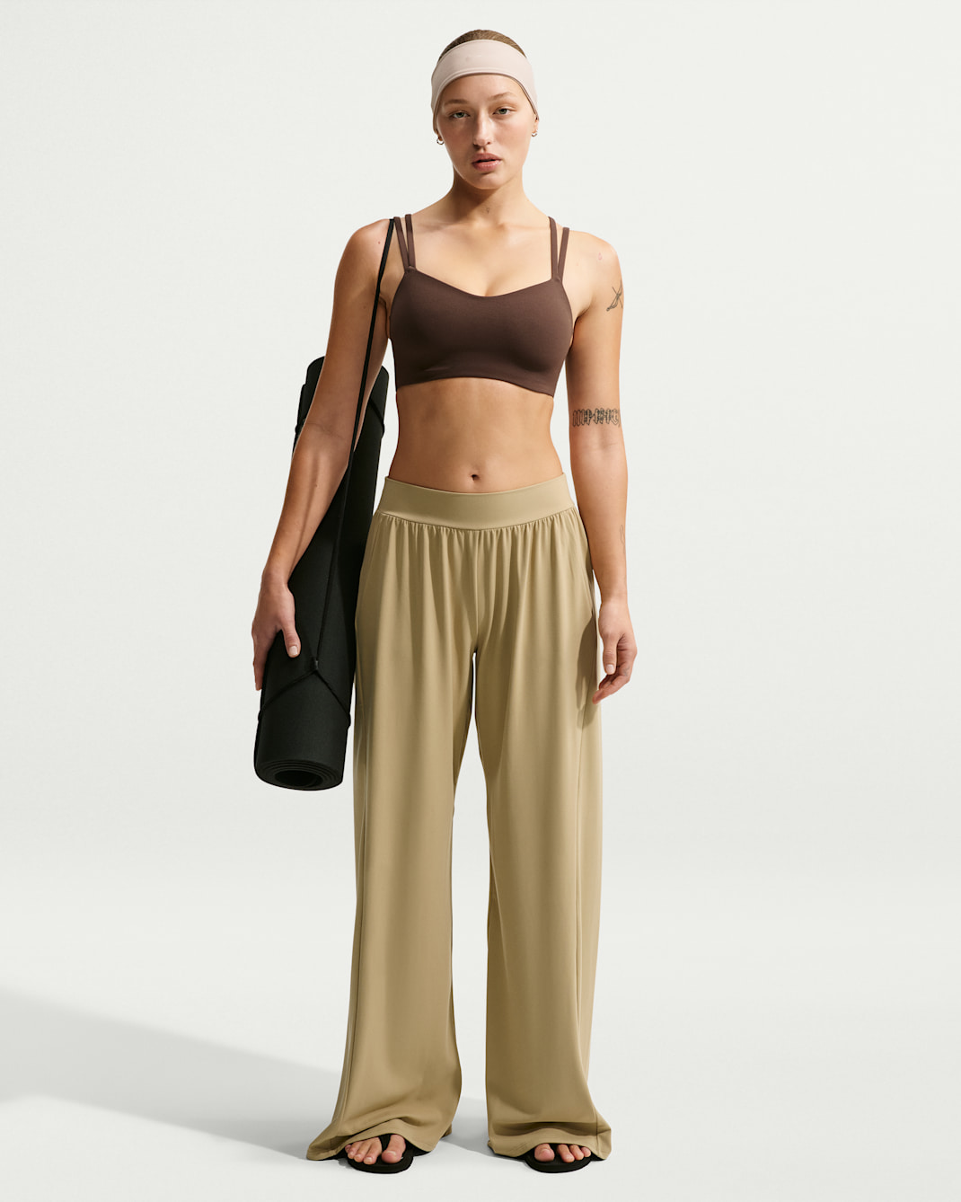 Nike Zenvy Women's Mid-Rise Wide-Leg Trousers