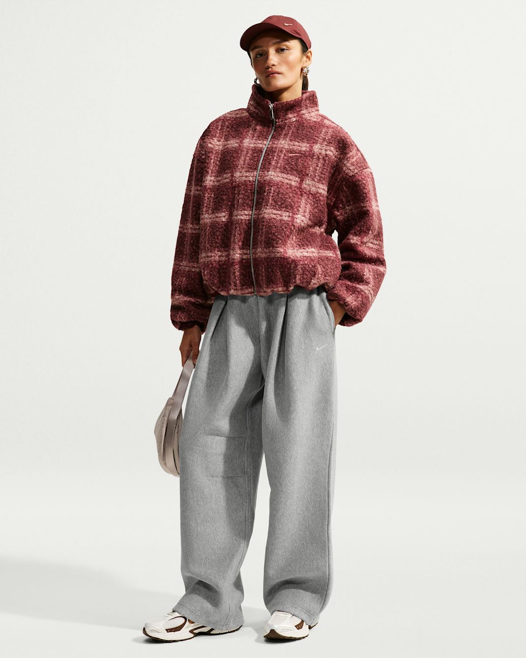 Nike Studio Fleece Heavyweight Women's Oversized Pleated High-Rise Open-Hem Trousers