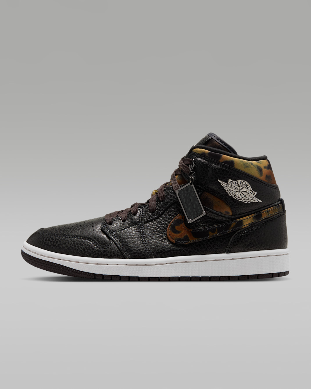 Air Jordan 1 Mid SE