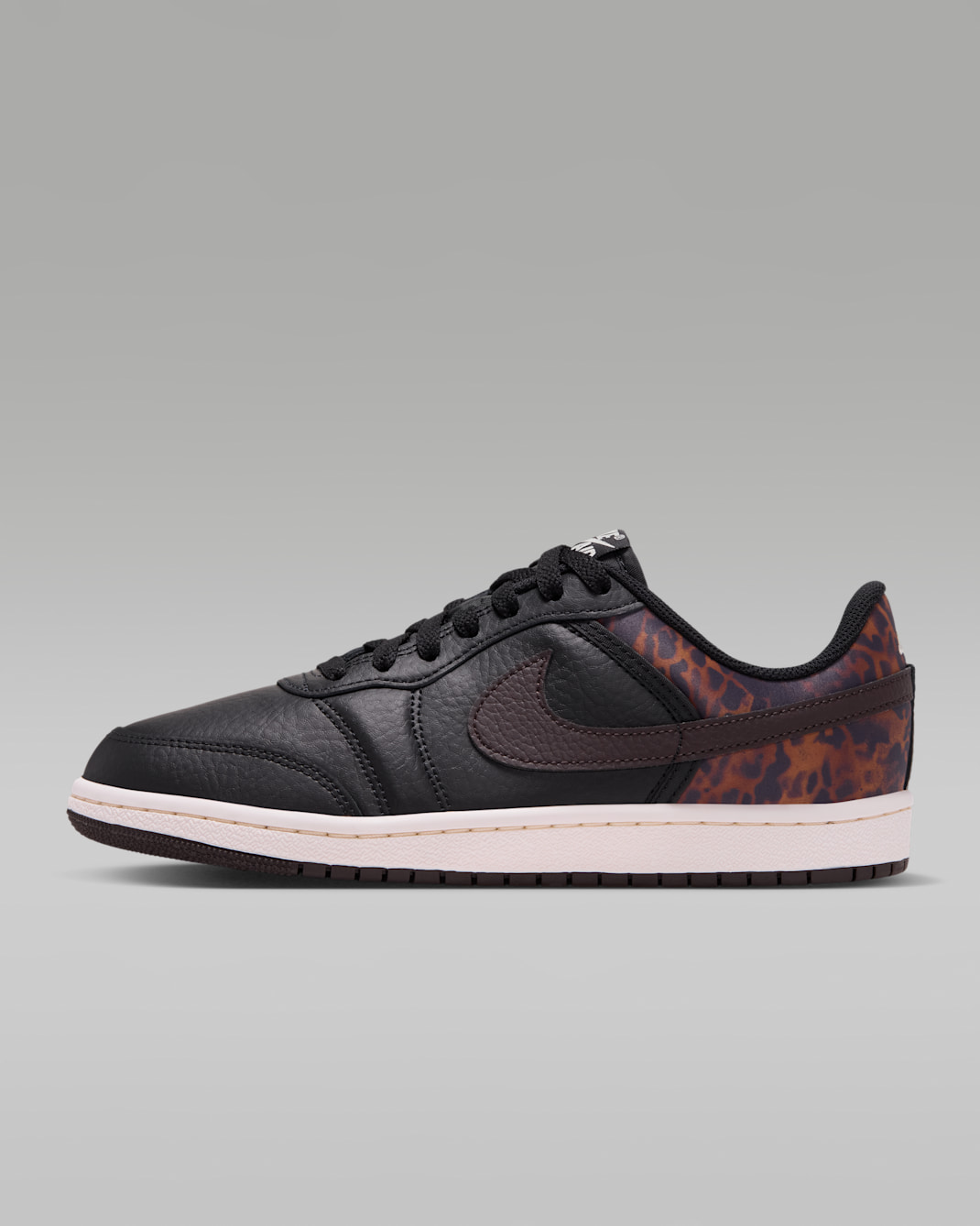Air Jordan Skyline Low Women's Shoes