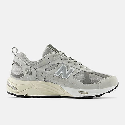 878 Shoes