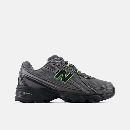 740 LACE Shoes