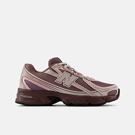 740 LACE Shoes