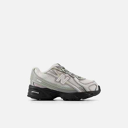 740 Bungee Lace Shoes