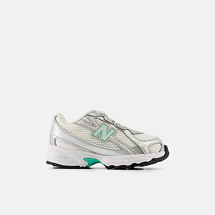 740 Bungee Lace Shoes