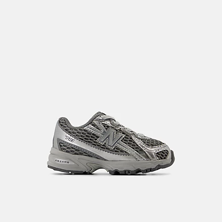 740 BUNGEE LACE Shoes