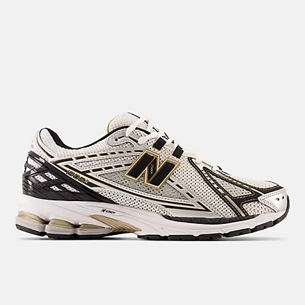 1906R Shoes