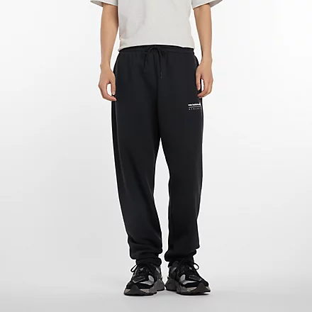 Linear Graphic Fleece Pant