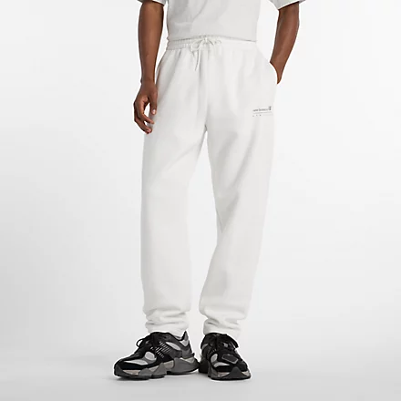 Linear Graphic Fleece Pant