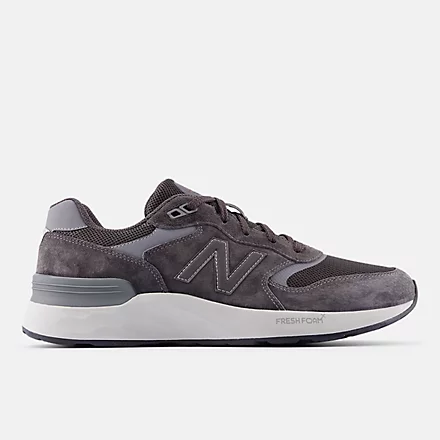 Fresh Foam Walking 880 v7 Shoes