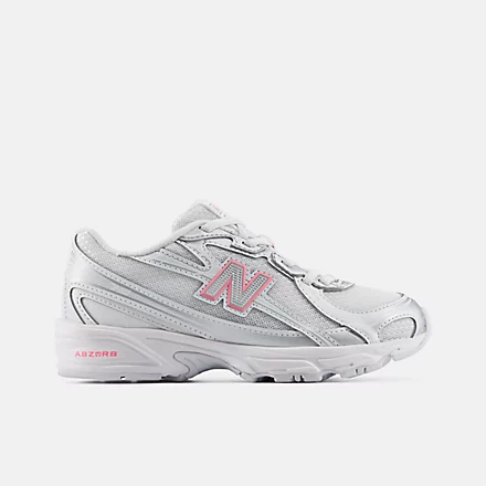 740 BUNGEE LACE Shoes