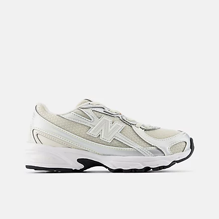 740 BUNGEE LACE Shoes
